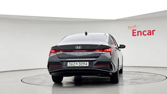 Hyundai (CN7) 2024 4