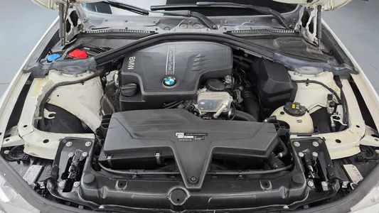 BMW 3 Series (F30) 320i 2018 6