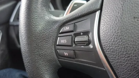 BMW 3 Series (F30) 320i 2018 16
