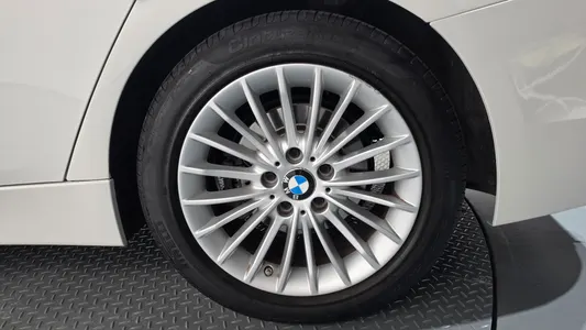 BMW 3 Series (F30) 320i 2018 21
