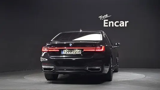 BMW 7 Series (G11) 730d xDrive M 2022 4