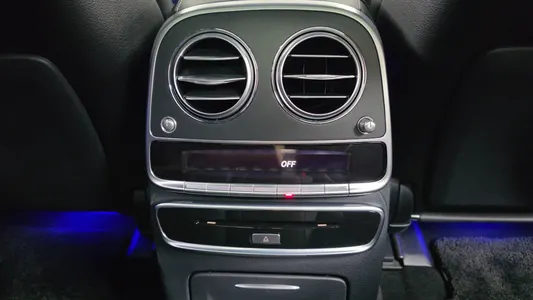 Mercedes-Benz S-Class W222 S560L 4MATIC 2017 35