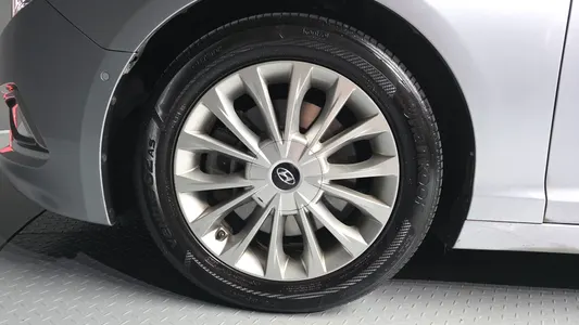 Hyundai LF LPI () 2014 5
