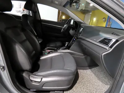 Hyundai AD 1.6 GDI 2015 15