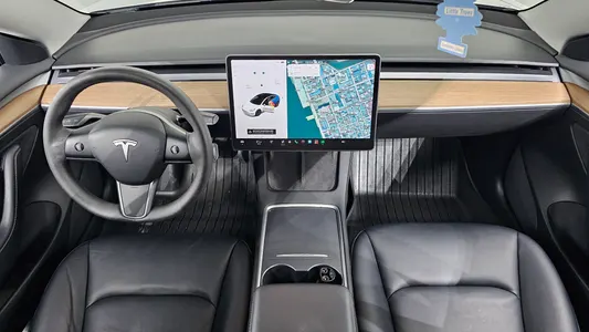 Tesla 3 AWD 2021 7