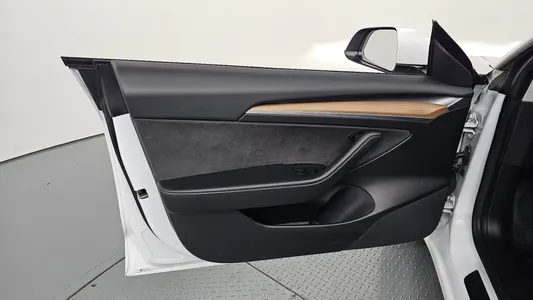 Tesla 3 AWD 2021 25