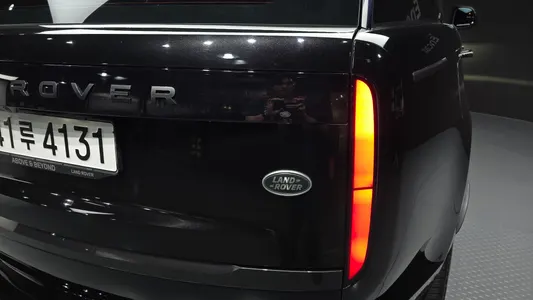 Land Rover 5 D350 AB 2023 23