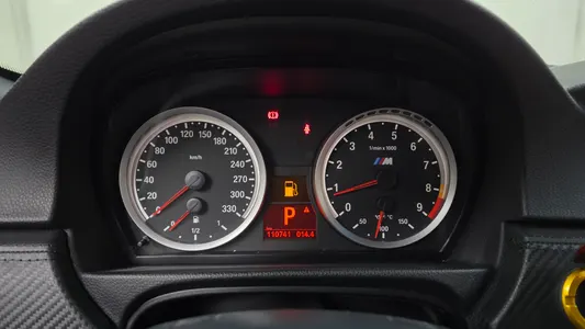 BMW M3 (E90) M3 2013 8