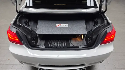 BMW M3 (E90) M3 2013 17