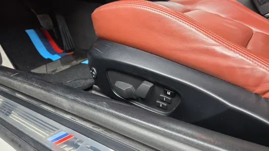 BMW M3 (E90) M3 2013 32