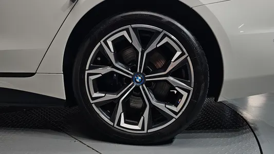 BMW i4 eDrive40 M 2022 21