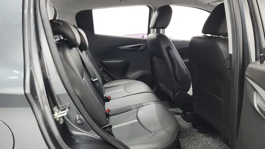 Chevrolet Spark LT 2019 11