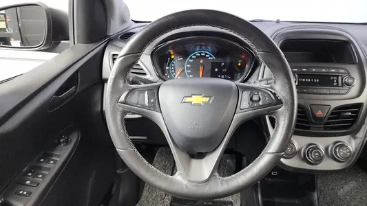 Chevrolet Spark LT 2019 14