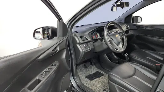 Chevrolet Spark LT 2019 10