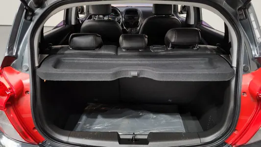 Chevrolet Spark LT 2019 18