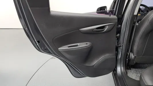 Chevrolet Spark LT 2019 25