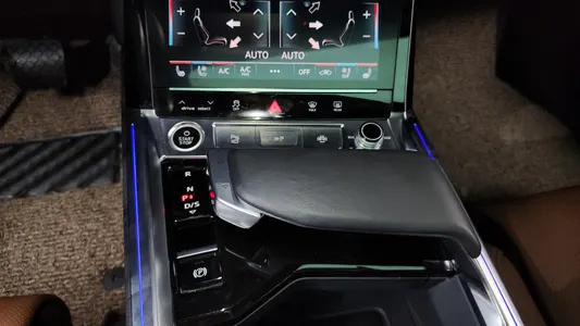 Audi Q8 e- (GE) 55 2024 9