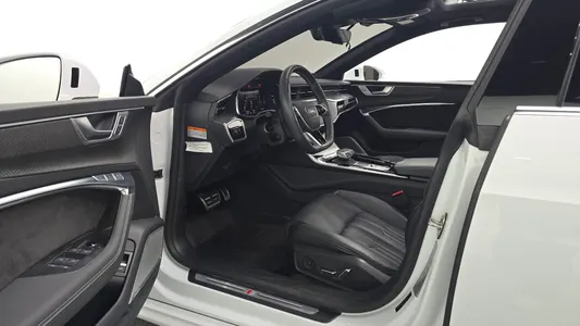 Audi A7 (4K) 55 TFSI 2021 10