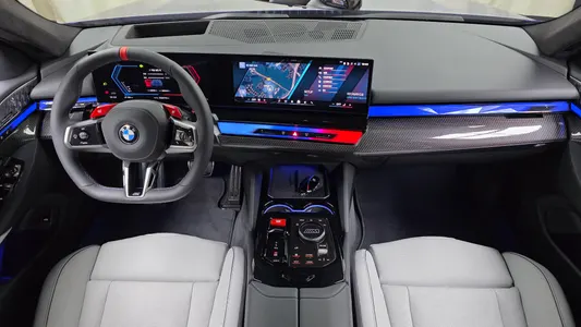 BMW M5 (G90) M5 2026 7