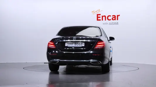 Mercedes-Benz E-Class W213 E300 2019 4