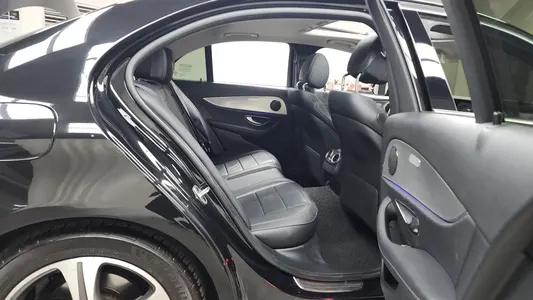 Mercedes-Benz E-Class W213 E300 2019 12