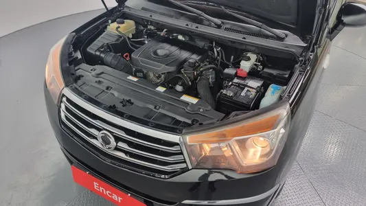 KG Mobility 코란도 투리스모 4WD 9 60th 2014 6