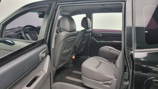 KG Mobility 코란도 투리스모 4WD 9 60th 2014 12