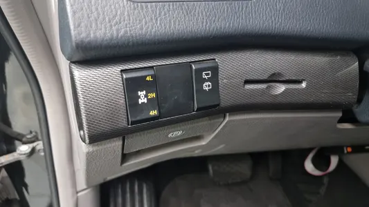 KG Mobility 코란도 투리스모 4WD 9 60th 2014 14
