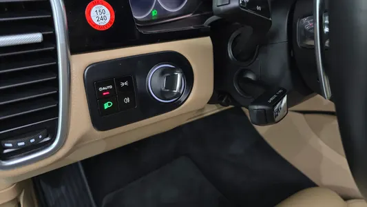 Porsche (PO536) 3.0 2019 17