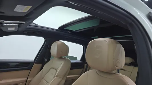 Porsche (PO536) 3.0 2019 19