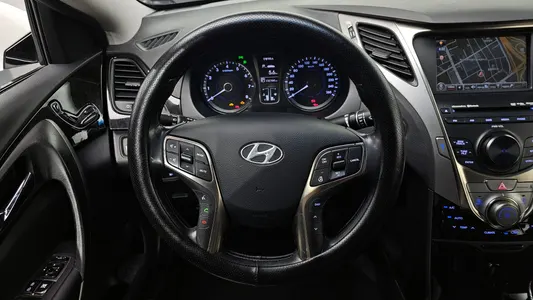 Hyundai Grandeur HG HG300 2011 13