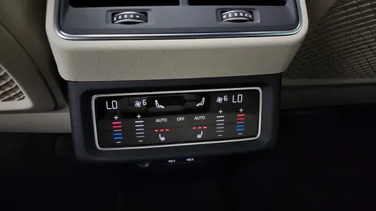 Audi e- 55 2020 18