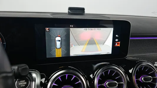 Mercedes-Benz GLB-Class X247 GLB220 2020 15