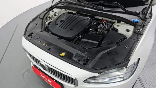 Volvo S90 B5 2021 6