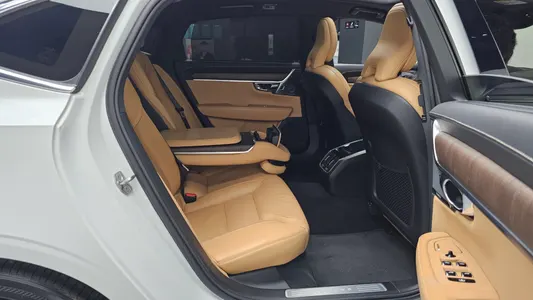Volvo S90 B5 2021 12