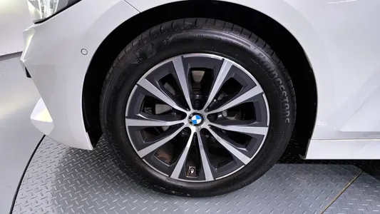 BMW 3 Series (G20) 320d 2023 5