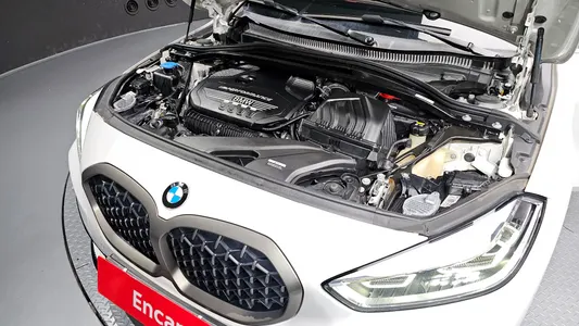 BMW 1 Series (F40) M135i xDrive 2022 6