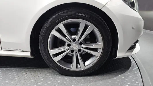 Mercedes-Benz E-Class W212 E220 2015 5