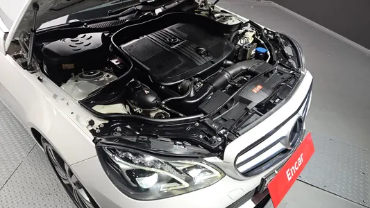 Mercedes-Benz E-Class W212 E220 2015 6