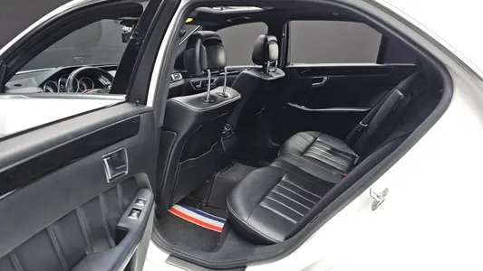 Mercedes-Benz E-Class W212 E220 2015 12