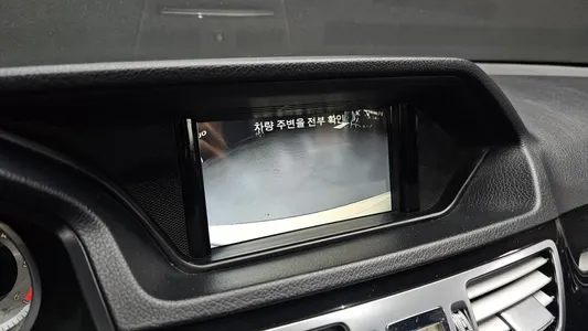 Mercedes-Benz E-Class W212 E220 2015 15