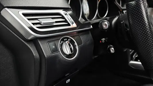 Mercedes-Benz E-Class W212 E220 2015 16