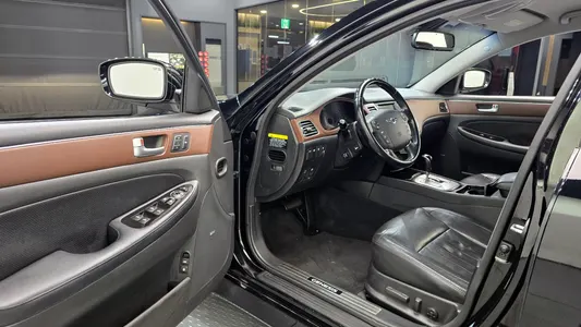 Hyundai 제네시스 BH330 2011 11