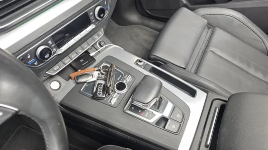 Audi Q5 (FY) 50 TDI 2020 8