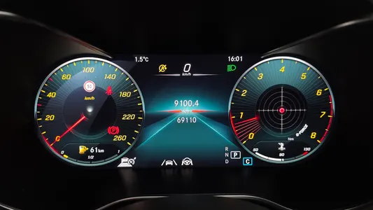 Mercedes-Benz C-Class W205 C200 AMG Line 2020 8