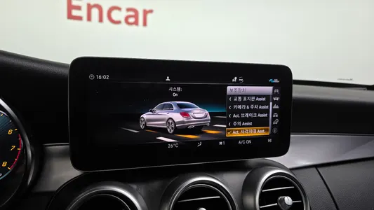 Mercedes-Benz C-Class W205 C200 AMG Line 2020 16