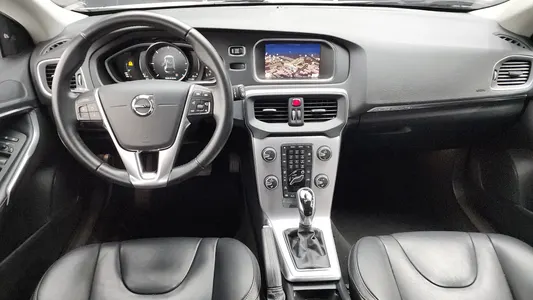 Volvo V40 D3 2018 7