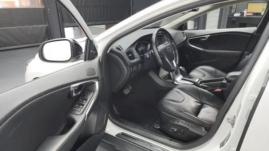 Volvo V40 D3 2018 10