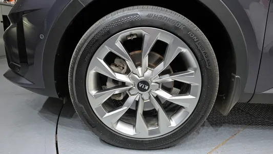 Kia 4 2.2 2WD 2021 5