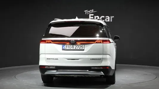 Kia Carnival 7 2020 4